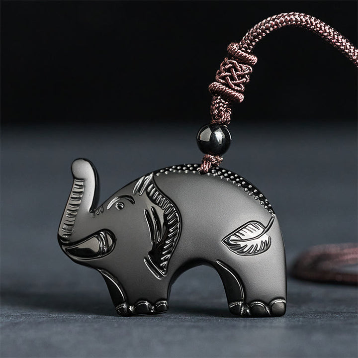 Collar con colgante de obsidiana negra con símbolo de elefante tallado en Buddha Stones. - Obsidiana negra (tamaño del colgante: 29 x 42 mm) - image 0