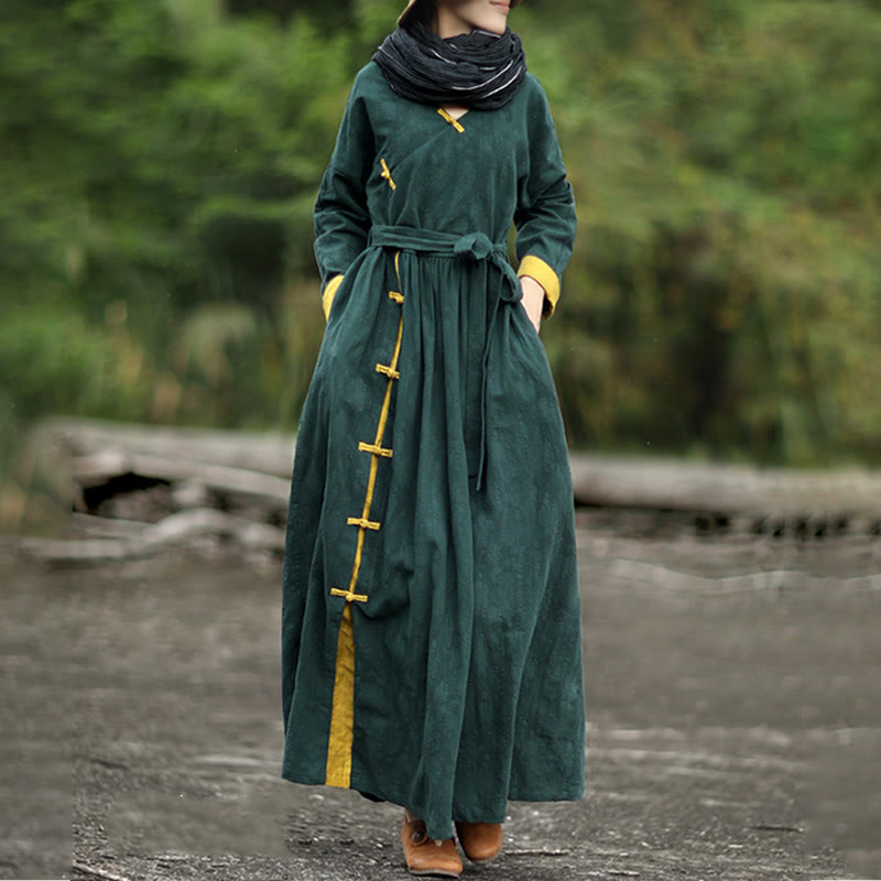 Vestido midi de algodón con cuello en V, manga larga y bolsillos, con botones de rana y estampado de Buddha Stones - image 3