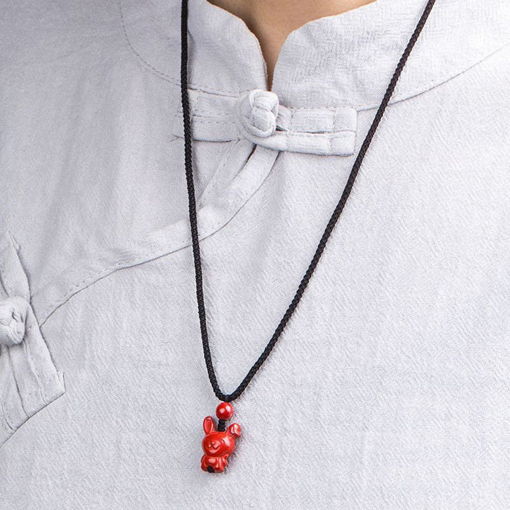 Collar con colgante de cuerda con bendición de cinabrio y diseño grabado del zodiaco chino con Buddha Stones del Año del Caballo - image 18