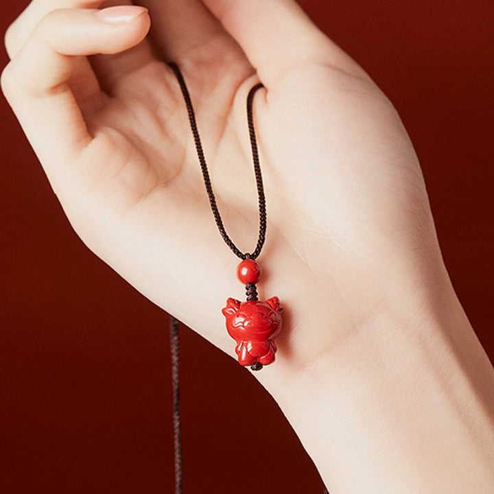 Collar con colgante de cuerda con bendición de cinabrio y diseño grabado del zodiaco chino con Buddha Stones del Año del Caballo - image 24