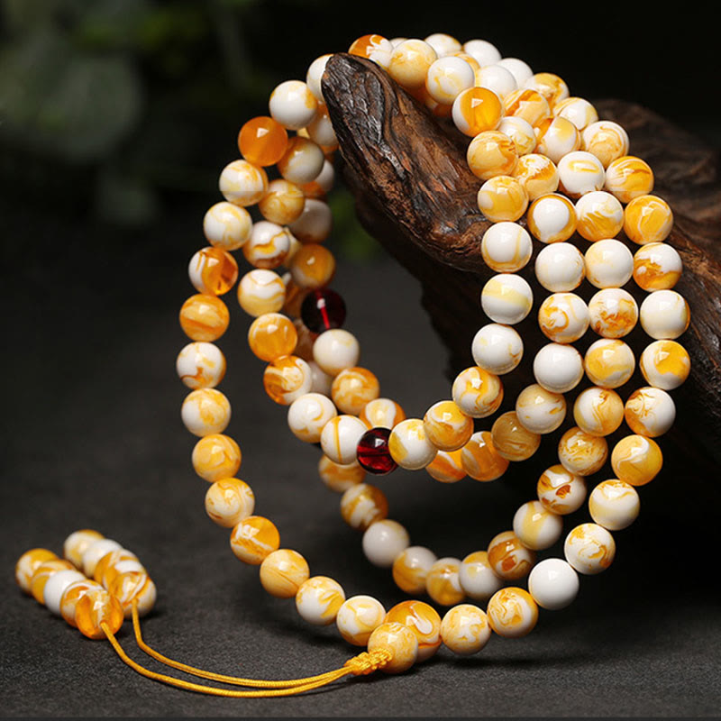 Mala tibetano de ámbar con 108 cuentas, blanco y amarillo, de Buddha Stones - image 2