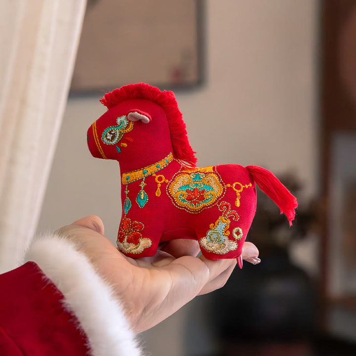 Adorno colgante con bordado de hilo rojo del Año del Caballo con Buddha Stones - image 1