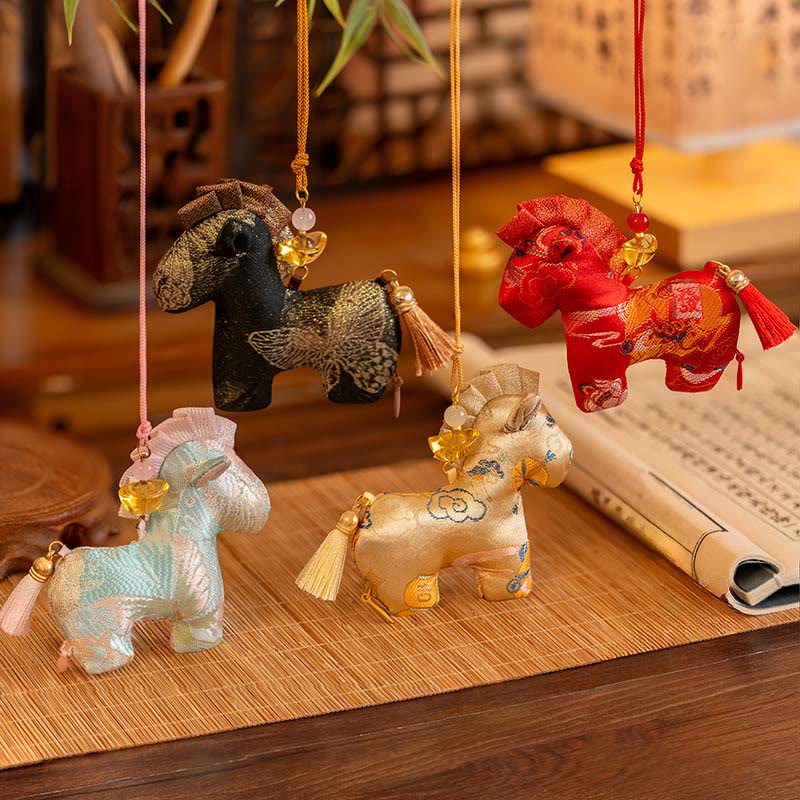 Adorno colgante con borlas bordadas de hilo rojo con Buddha Stones del Año del Caballo - image 18