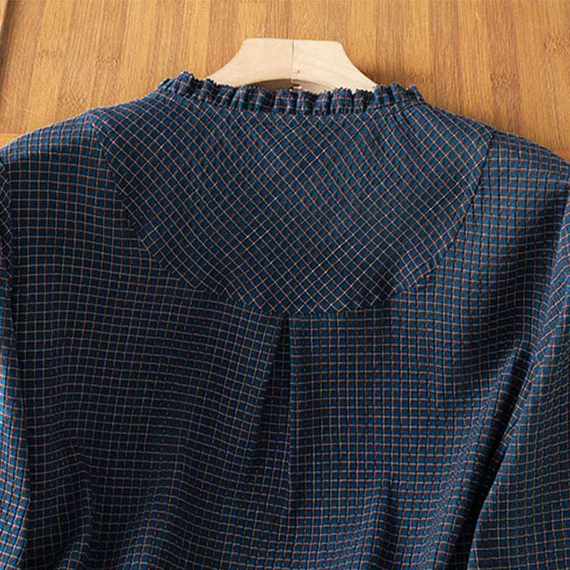 Camisa de algodón de manga larga para mujer con cuello en V y botones en azul otoñal con estampado de Buddha Stones - image 4