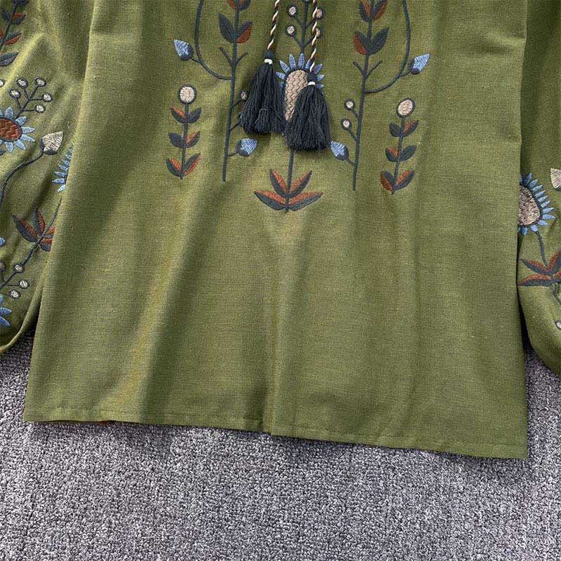 Camiseta de algodón y lino con cuello redondo para mujer, con bordado informal de flores y hojas de Buddha Stones  - image 7