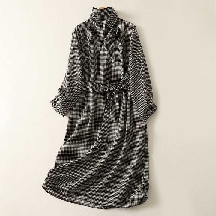 Vestido midi de manga larga con cuello alto, cordones y bolsillos, diseño a cuadros blancos y negros de Buddha Stones Fall - Negro - US14，UK/AU18，EU46 (2XL) - image 0