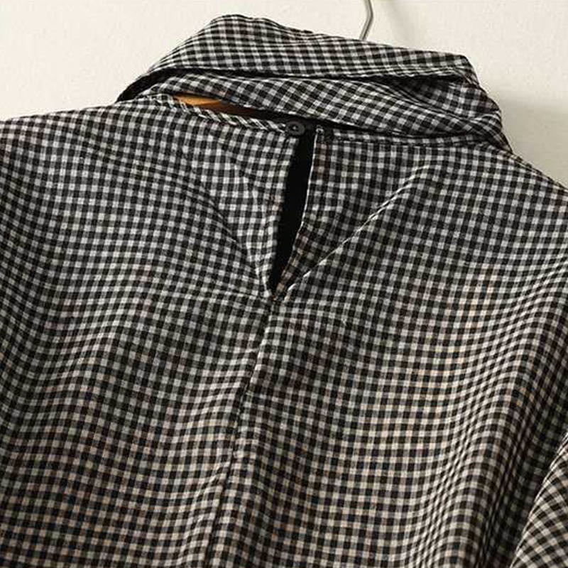 Vestido midi de manga larga con cuello alto, cordones y bolsillos, diseño a cuadros blancos y negros de Buddha Stones Fall - image 3