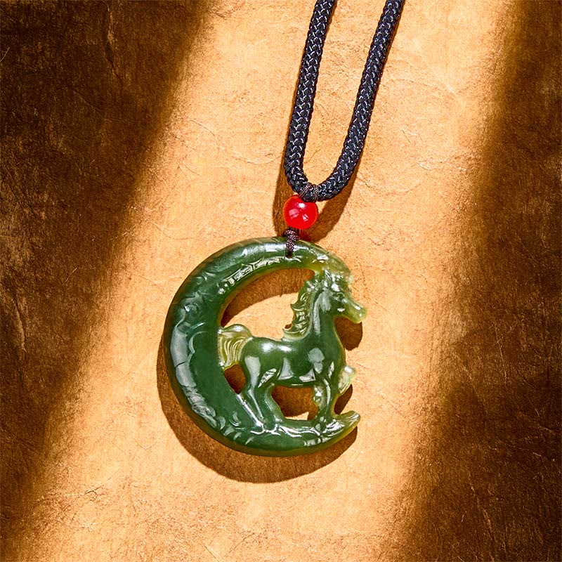 Colgante de jade tallado con Buddha Stones del año del caballo del zodiaco chino para la suerte y la prosperidad. - image 2