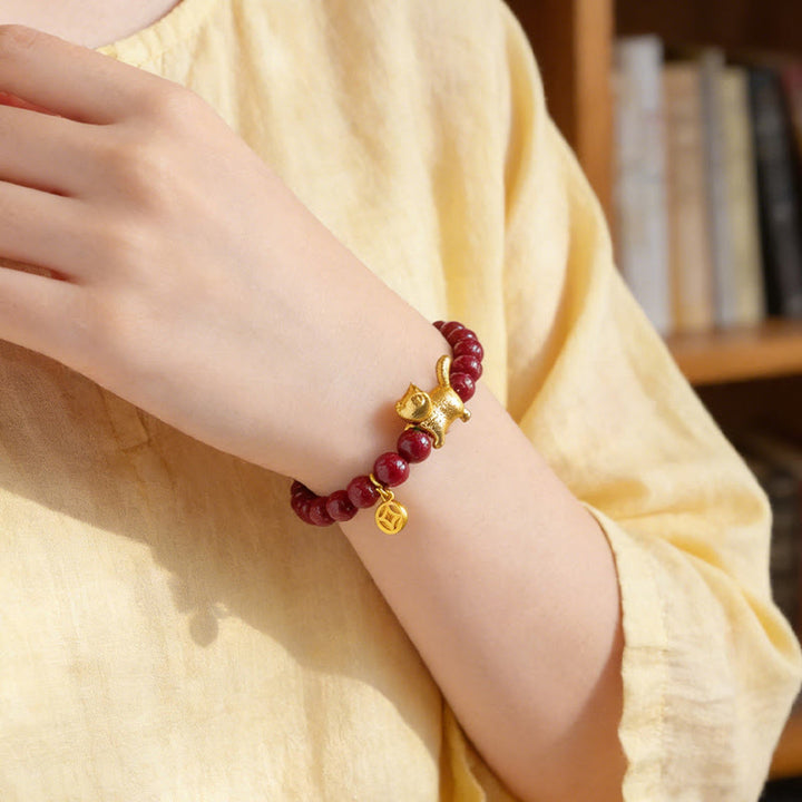 Pulsera de cuentas con Buddha Stones, amuleto de gato de la suerte, granate, cinabrio y protección para la calma. - image 11