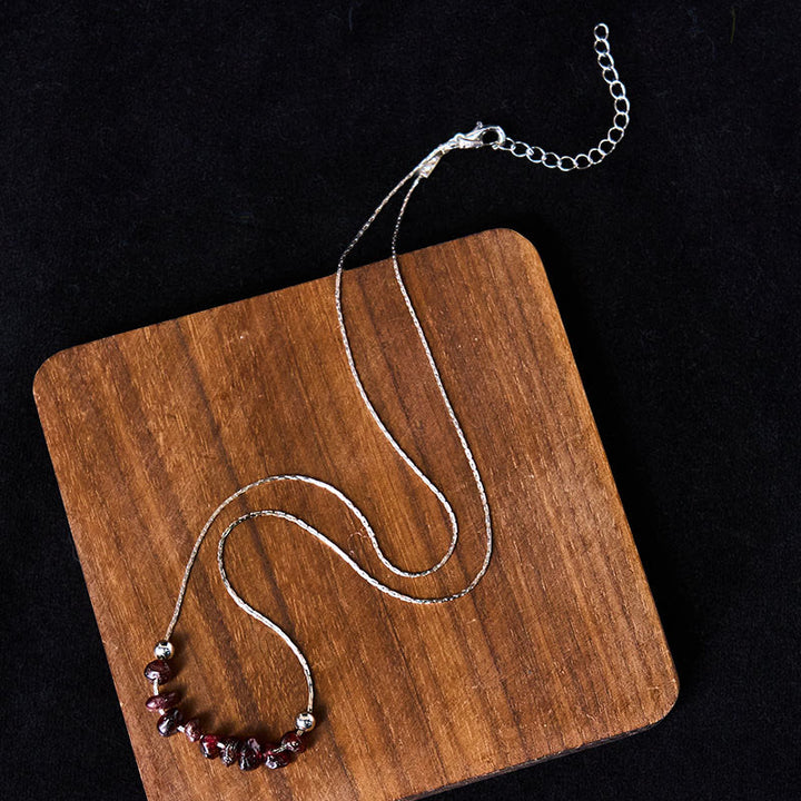 Collar con colgante de fuerza de cristal rosa, cuarzo fresa, granate, aguamarina y obsidiana negra de Buddha Stones - image 17