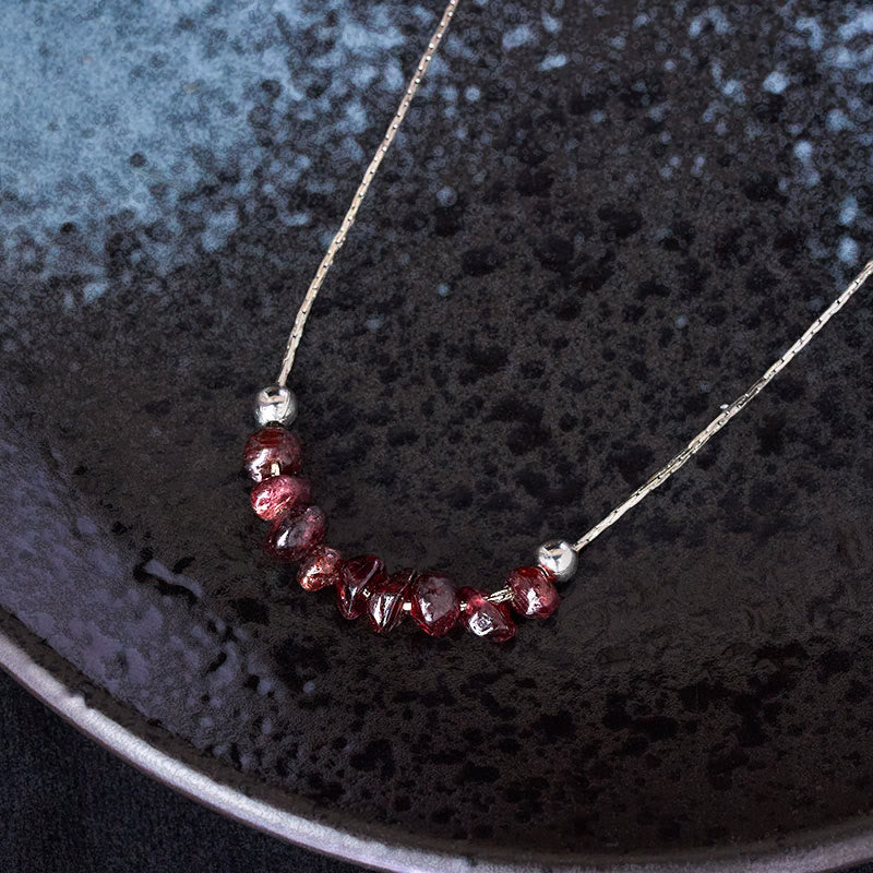 Collar con colgante de fuerza de cristal rosa, cuarzo fresa, granate, aguamarina y obsidiana negra de Buddha Stones - image 15