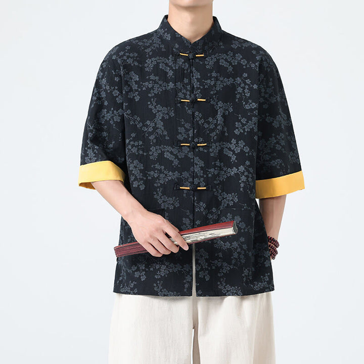 Camisa de lino y algodón de manga corta para hombre con estampado de flores de durazno de verano y Buddha Stones , con botones de rana china - Negro - US/UK/AU46, EU56 (5XL) - image 0