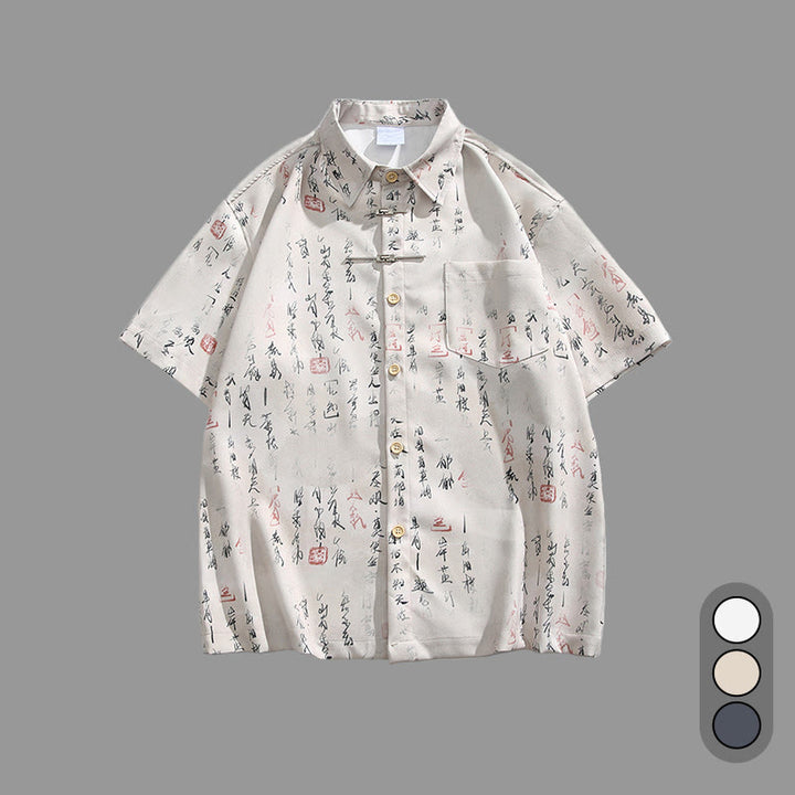 Buddha Stones Camisa de manga corta para hombre con bolsillo y diseño de rana con barra metálica y estampado de caligrafía - Blanco antiguo - US/UK/AU40, EU50 (2XL) - image 0