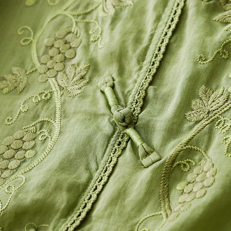 Buddha Stones Camisa de algodón para mujer con manga tres cuartos, diseño de encaje y estampado de uvas bordadas y botones de rana - image 1