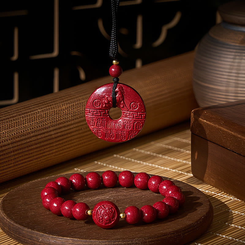 Buddha Stones Paquete de hebillas de paz del Año del Caballo Cinabrio con el personaje Fu para alejar a los malos espíritus - El paquete de bendición del cinabrio del caballo - image 0