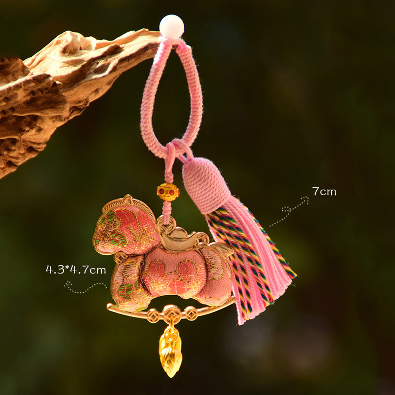 Buddha Stones Llavero de hilo rojo bordado del Año del Caballo - Caballo rosa (tamaño: 43 x 47 mm) - image 3