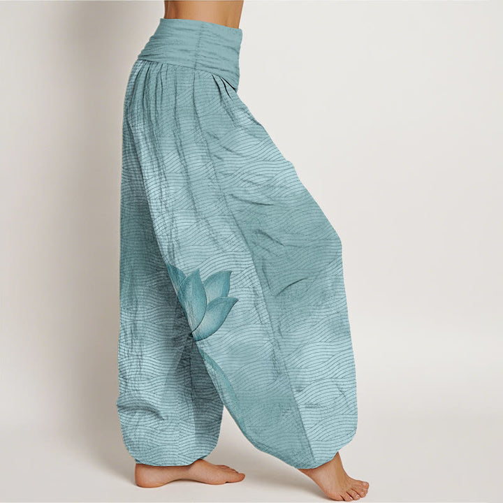 Buddha Stones Pantalones harén de algodón con cintura elástica para mujer, estampado de líneas onduladas de loto en color claro - image 2
