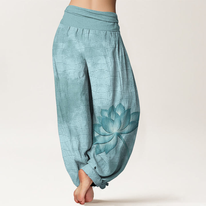 Buddha Stones Pantalones harén de algodón con cintura elástica para mujer, estampado de líneas onduladas de loto en color claro - image 1