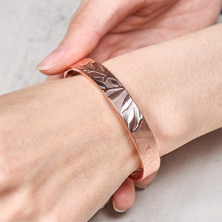 Buddha Stones Brazalete abierto de cobre con diseño de flor de rosa y equilibrio de la suerte - image 3