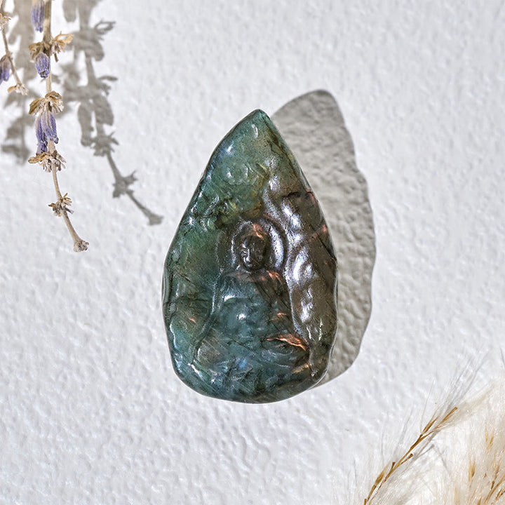 Buddha Stones Figura de Buda con grabado en forma de lágrima de labradorita natural, estatua curativa para decoración del hogar - image 1