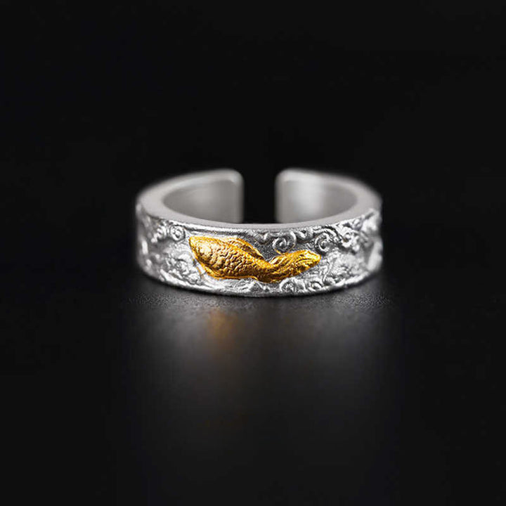 Buddha Stones Anillo de la suerte con nubes auspiciosas de pez koi en plata de ley 999 y oro 999 - 17,6-20,1 mm (US7-US10) - image 0