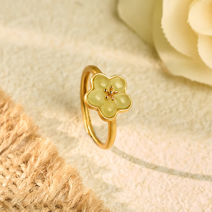 Buddha Stones Anillo de la suerte de cobre y jade hetiano con flor de ciruelo - Jade Hetian de cobre (ajustable) - image 0