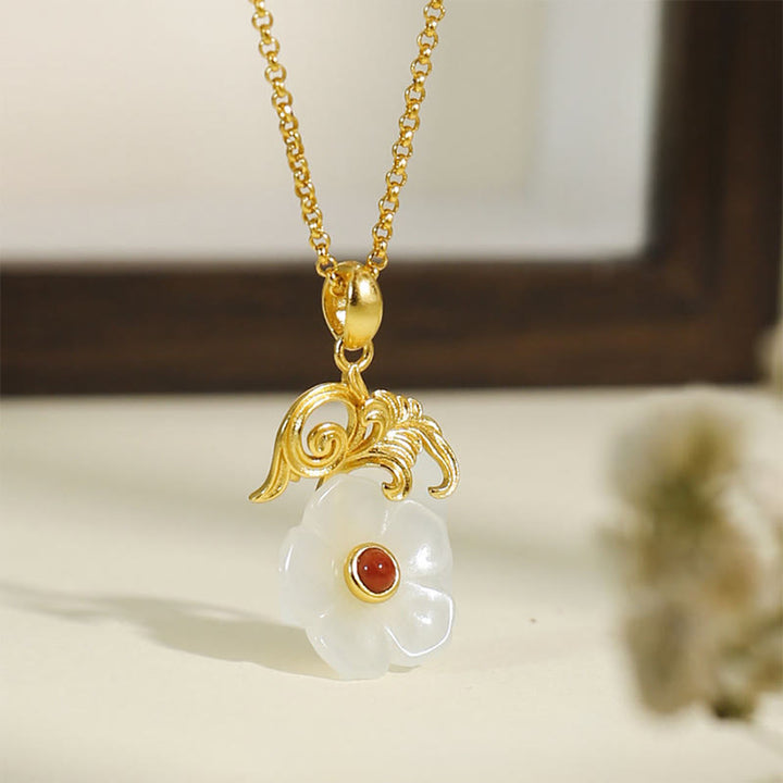 Buddha Stones Colgante de plata de ley 925 con diseño de flor de jade de Hetian - Jade Hetian en plata de ley 925 - image 0