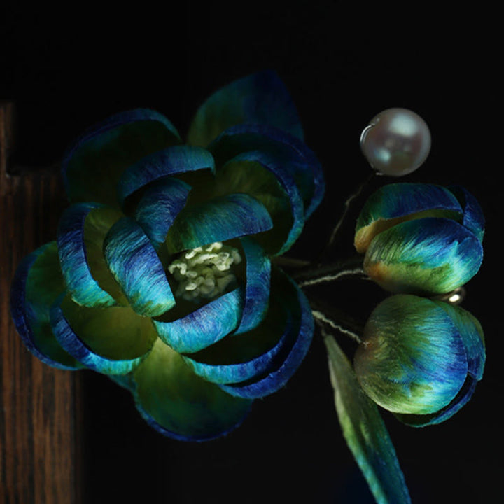 Buddha Stones Broche de protección con camelia de terciopelo de seda hecho a mano - image 10