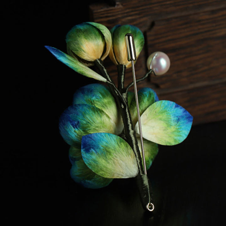 Buddha Stones Broche de protección con camelia de terciopelo de seda hecho a mano - image 11