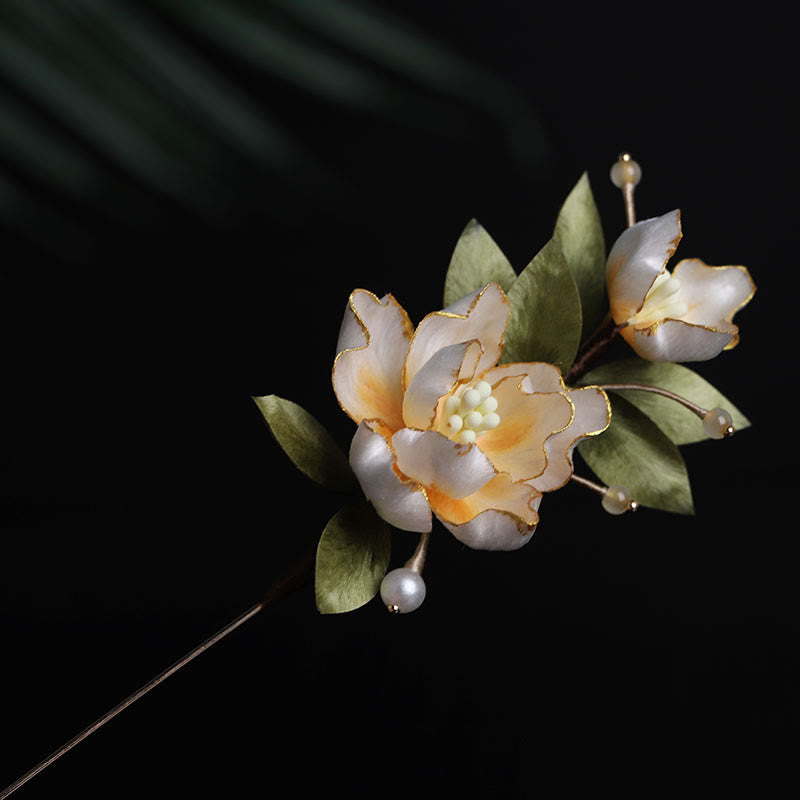 Buddha Stones Broche de la buena fortuna con flor de peonía dorada hecha a mano con arte de seda - Peonía dorada de unos 7 cm - image 0
