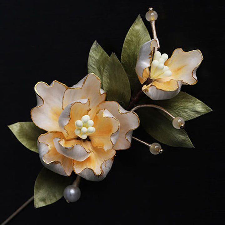 Buddha Stones Broche de la buena fortuna con flor de peonía dorada hecha a mano con arte de seda - image 9