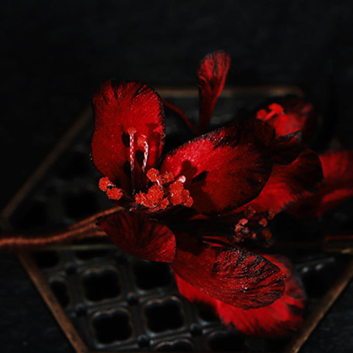 Buddha Stones Broche de bendición de flor de ciclamen y persicum, hecho a mano con arte de seda - image 2