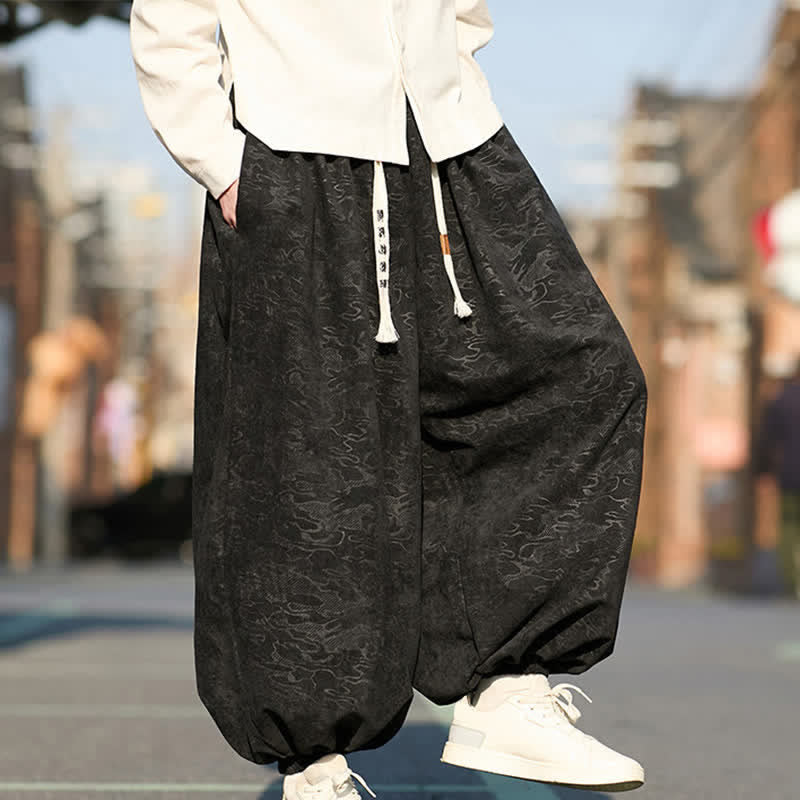 Buddha Stones Pantalones harem para hombre de jacquard negro con cordón ajustable, puños elásticos y bolsillos. - image 7