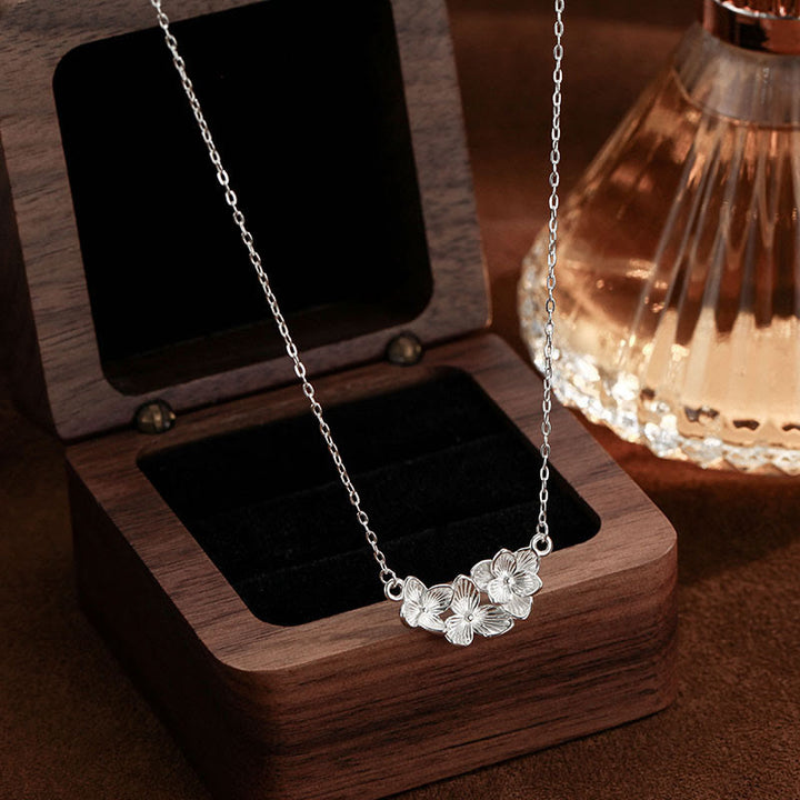 Buddha Stones Colgante de collar con diseño de flor bendita en plata de ley 999 - Plata de ley 999 - image 0