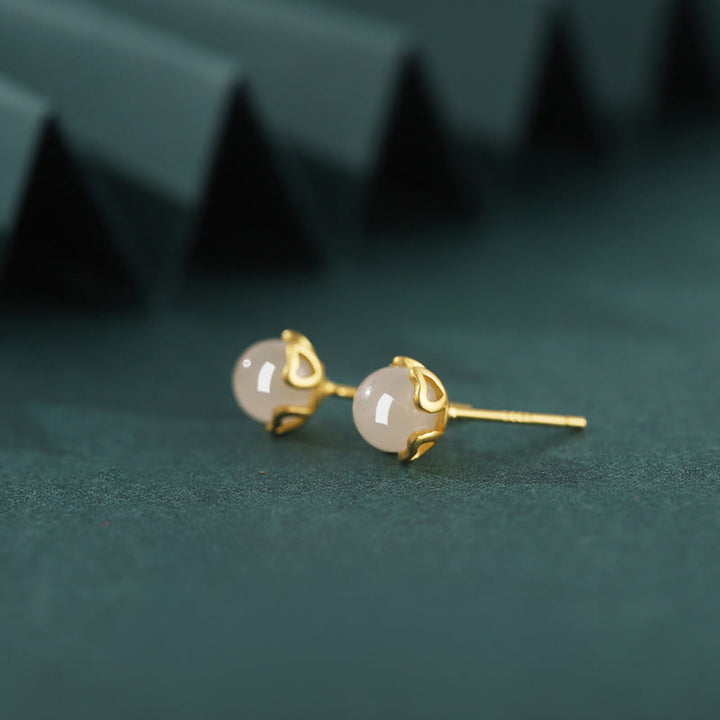 Buddha Stones Pendientes de encaje en forma de corazón de plata de ley 925 con jade Hetian y diseño de armonía. - image 1