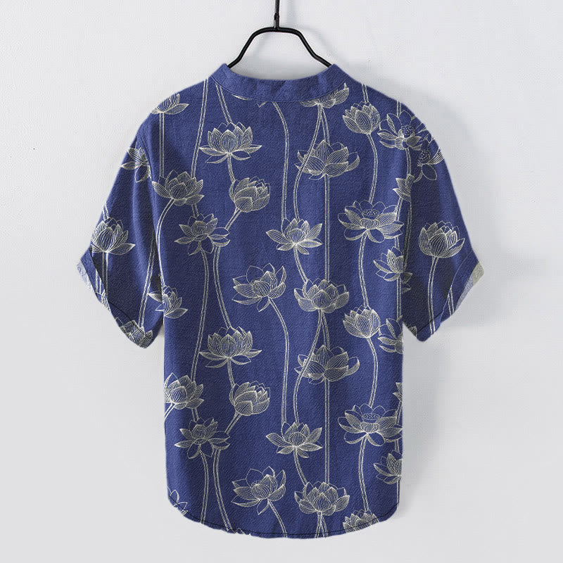 Buddha Stones Camisa de manga corta con medio botón y estampado de loto armonioso de algodón para hombre. - image 7