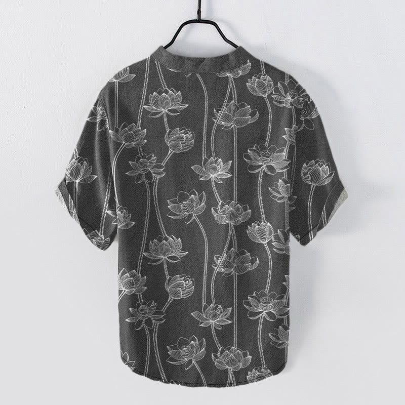 Buddha Stones Camisa de manga corta con medio botón y estampado de loto armonioso de algodón para hombre. - image 5
