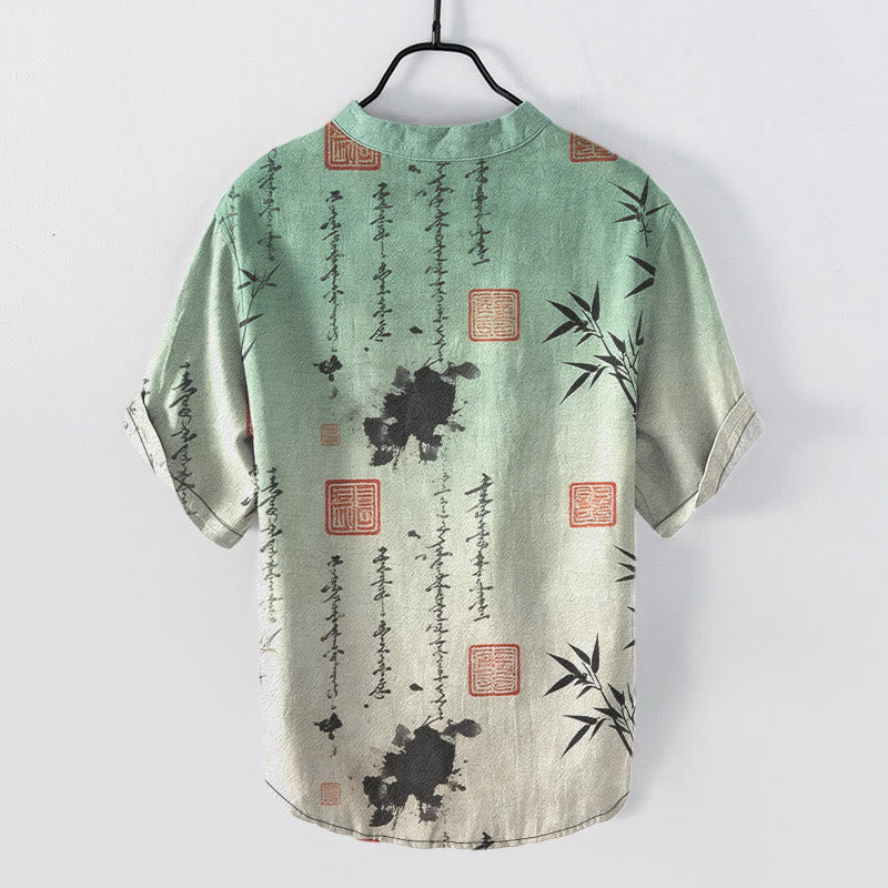 Buddha Stones Camisa de manga corta con medio botón para hombre, con estampado de caligrafía degradada en tinta de bambú y algodón. - image 1