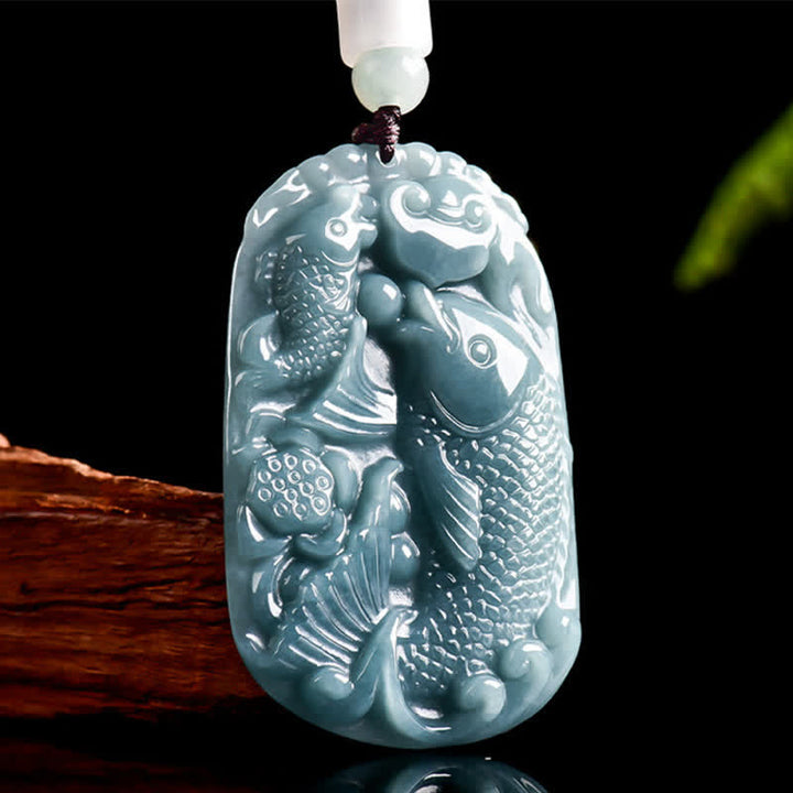 Buddha Stones Colgante de cuerda con forma de doble pez koi tallado en jade natural, símbolo de prosperidad. - Peces koi - Jade natural (el color puede variar) - image 0