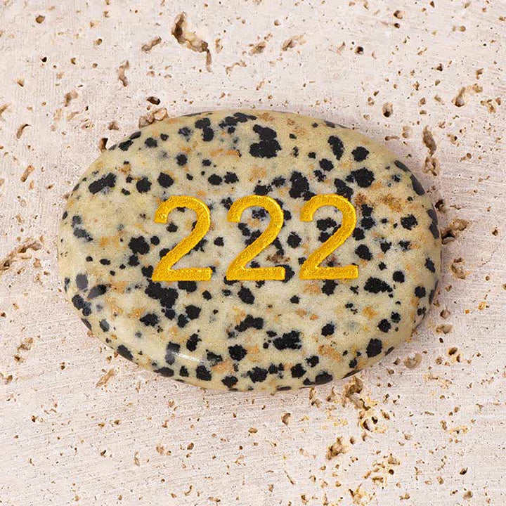 Buddha Stones Números angelicales, cristal blanco, jaspe rojo, cristal rosa, aventurina verde, piedra de palma para meditación - Número angelical 222 y jaspe dálmata 4,5*3,5*0,7 cm - image 8