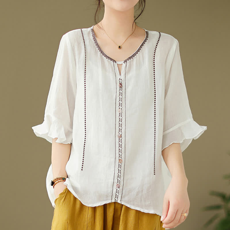 Buddha Stones Camisa de mujer de manga corta acampanada con cuello redondo y botones bordados - image 1