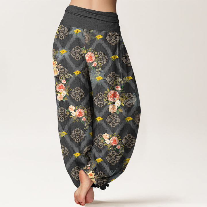 Buddha Stones Pantalones harem de mujer con cintura elástica y estampado geométrico de rosas de algodón. - image 6