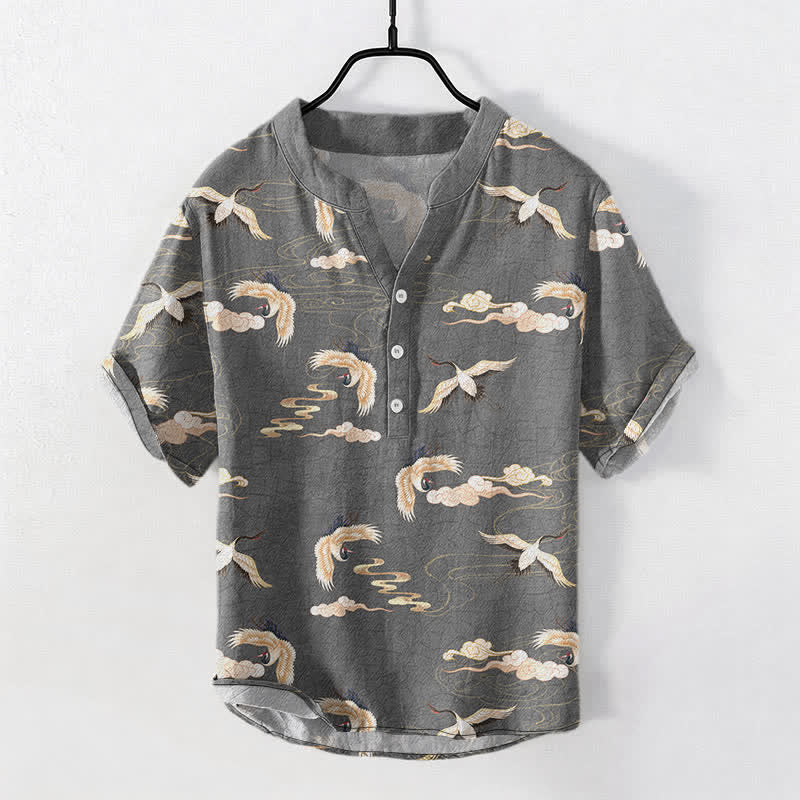 Buddha Stones Camisa de manga corta con medio botón para hombre con estampado de pájaros voladores y nubes. - Gris oscuro - US/UK/AU50, EU60 (5XL) - image 7