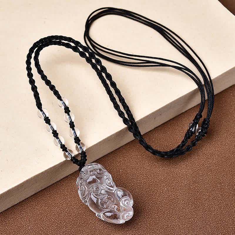 Buddha Stones Collar de cuentas de cuarzo transparente natural Pixiu Clarity - Un Pixiu mirando hacia la derecha - Cuarzo transparente (33*18,8*11 mm) - image 0