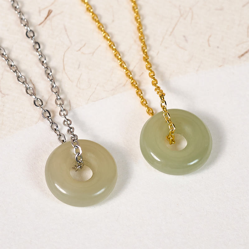 Buddha Stones Collar con colgante de jade verde natural con hebilla de la paz y la prosperidad. - image 1