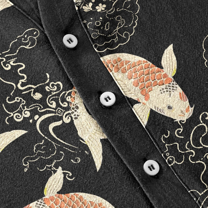Buddha Stones Camisa de manga corta con medio botón y estampado de ondas de peces koi para hombre, de algodón. - image 3