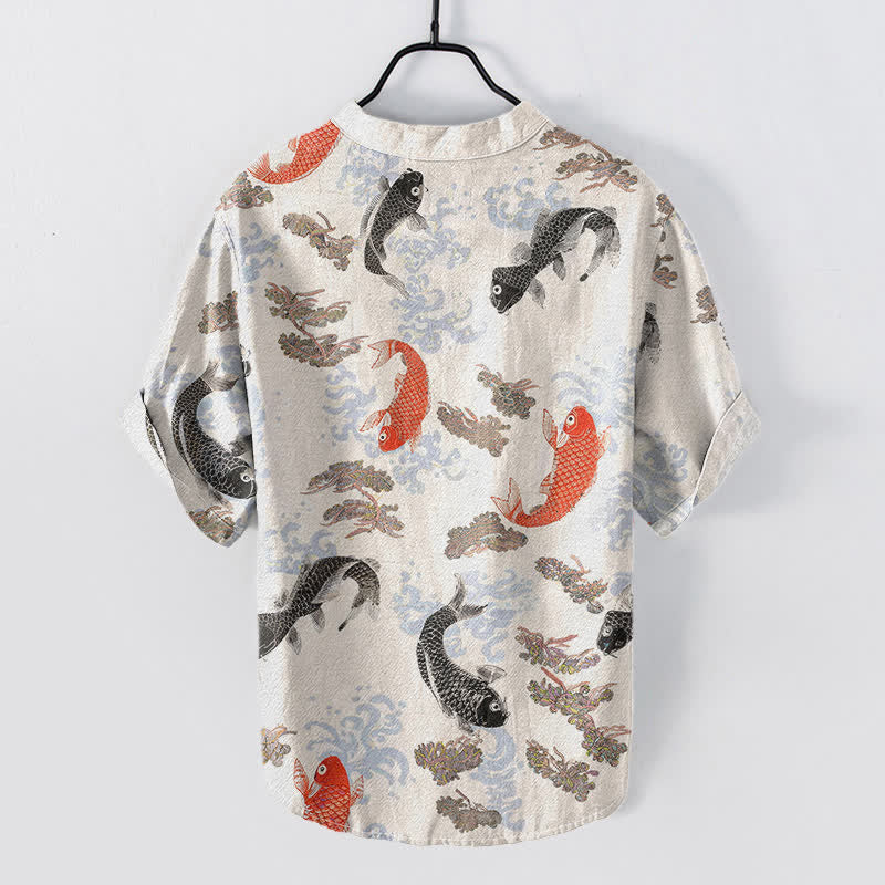 Buddha Stones Camisa de manga corta con medio botón para hombre, de algodón, con estampado de olas de agua y peces koi. - image 1
