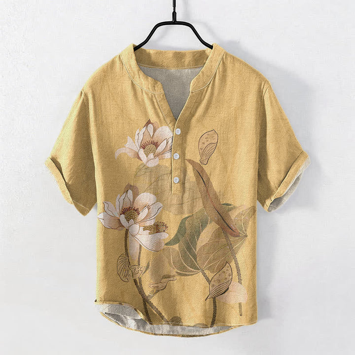 Buddha Stones Camisa de manga corta con medio botón para hombre, de algodón con estampado de loto pintado a mano. - Trigo - US/UK/AU50, EU60 (5XL) - image 0
