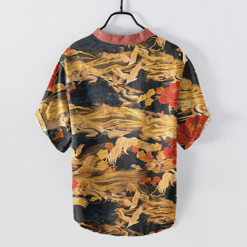 Buddha Stones Camisa de manga corta con medio botón para hombre, color blanco vintage, de algodón, con estampado de grullas y peonías. - image 1