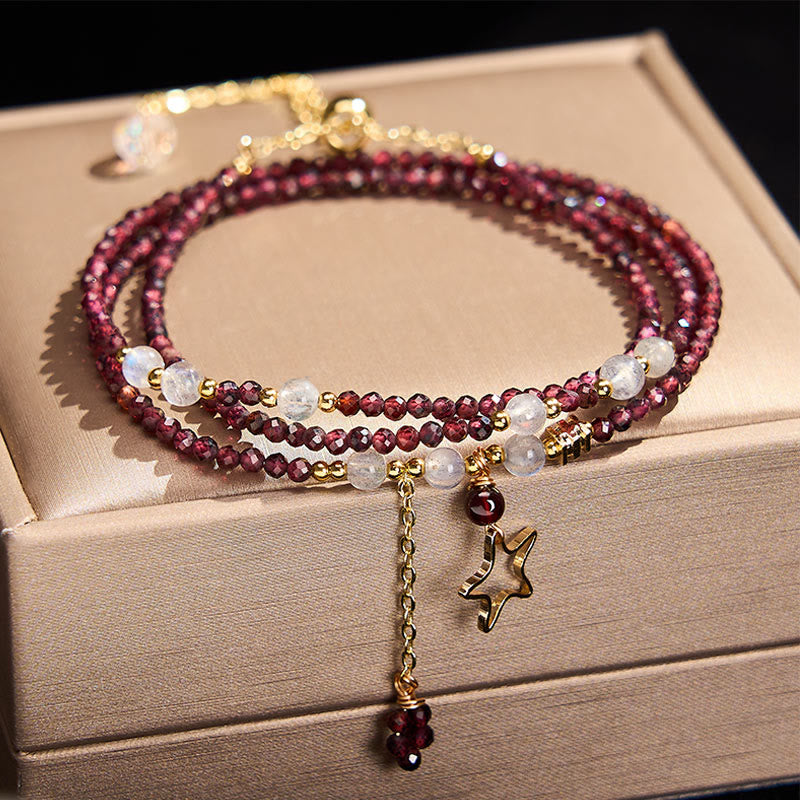 Buddha Stones Pulsera Passion de triple vuelta con estrellas de granate natural - Granate (circunferencia de la muñeca: 14-15 cm) - image 0